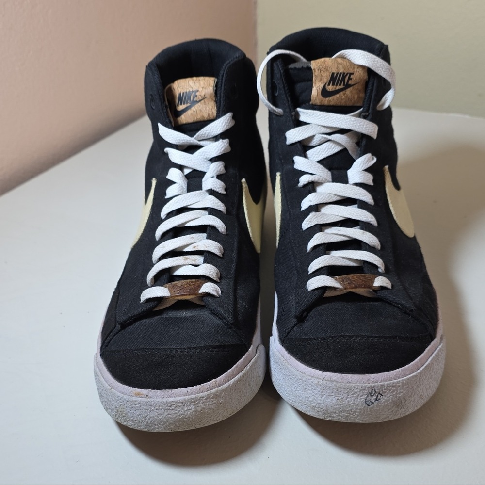 Nike Blazer '77 Mid Top Pomegranate Black/Cream Sneaker CI1166-001 2021